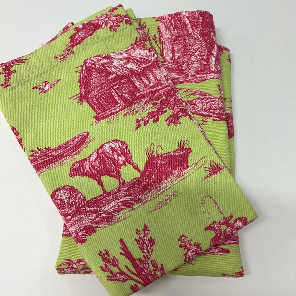 Williams Sonoma Bright Pink & Green Toile pattern, 2 Napkins, EUC